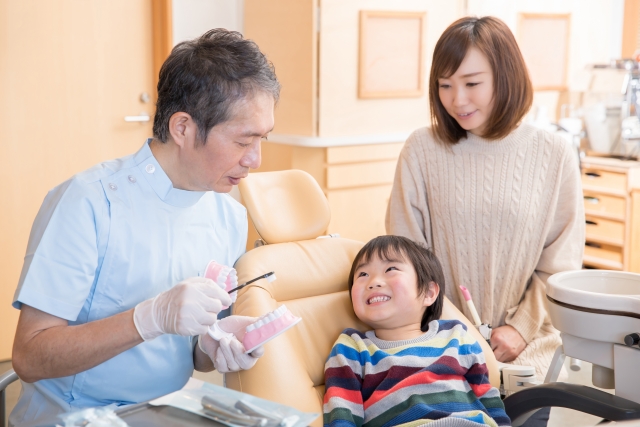 子供の歯科検診